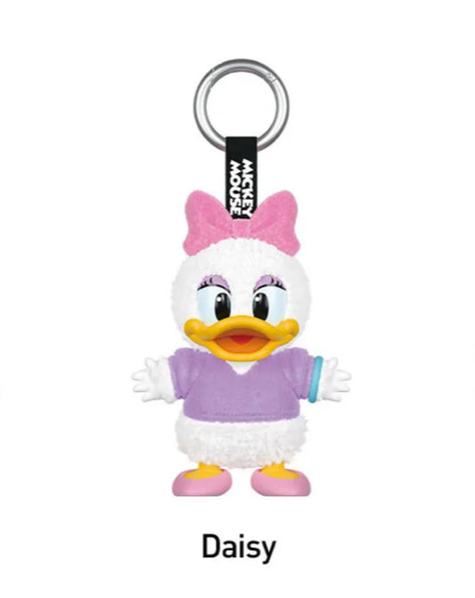 Daisy confirmed Mickey Family Cute Together Keychain Series Figures